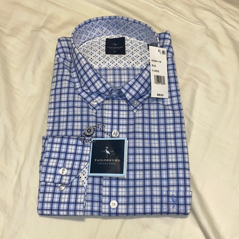 Men’s TailorByrd dress shirt